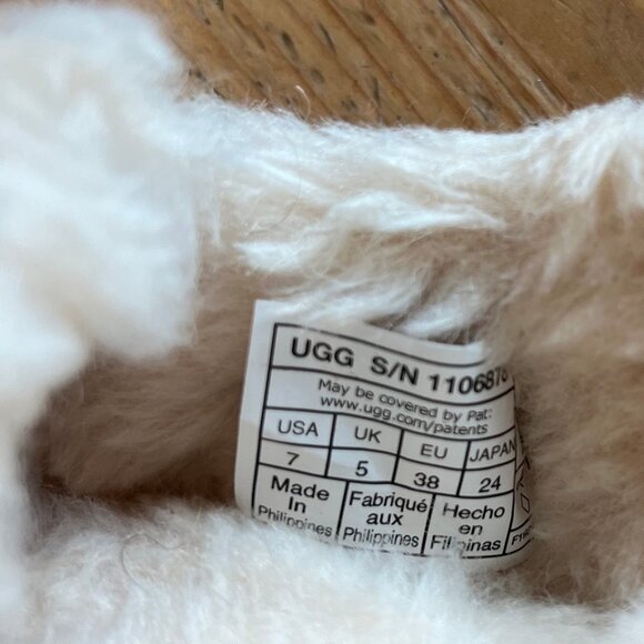 UGGS Ansley - Picture 3 of 4